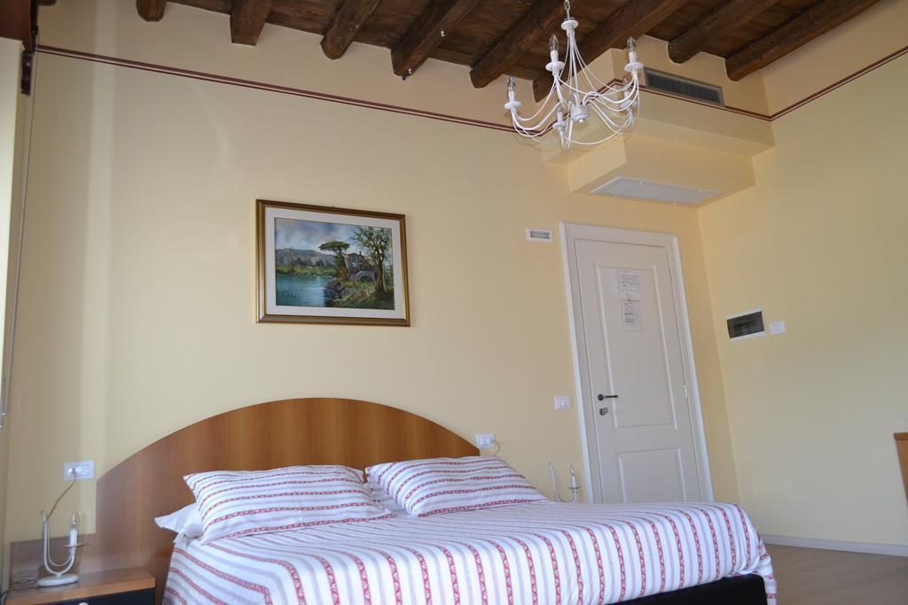 Locanda La Sosta Кавайон Веронезе Стая снимка